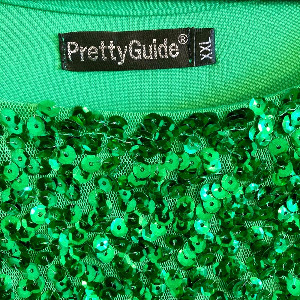 Sequined Tank - Picture 2 of 8